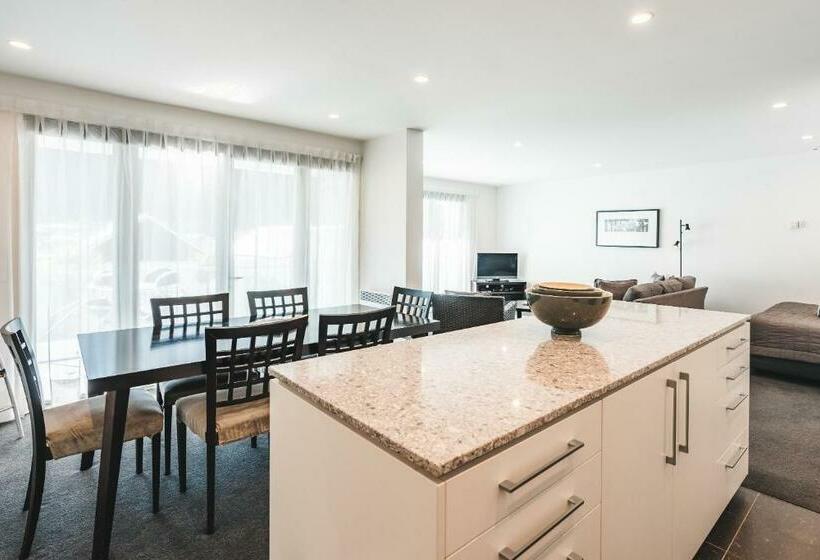 آپارتمان 2 خوابه, Blue Peaks Apartments