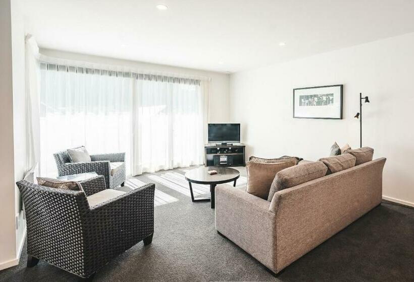 آپارتمان 2 خوابه, Blue Peaks Apartments