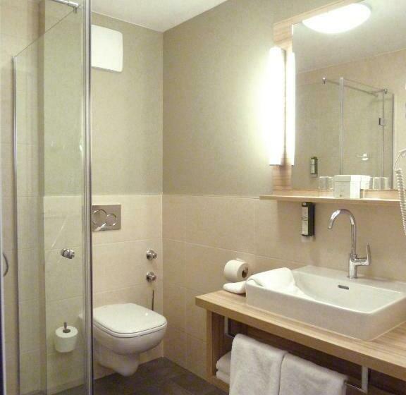 اتاق سوپریور با بالکن, Restaurant Grimmingblick