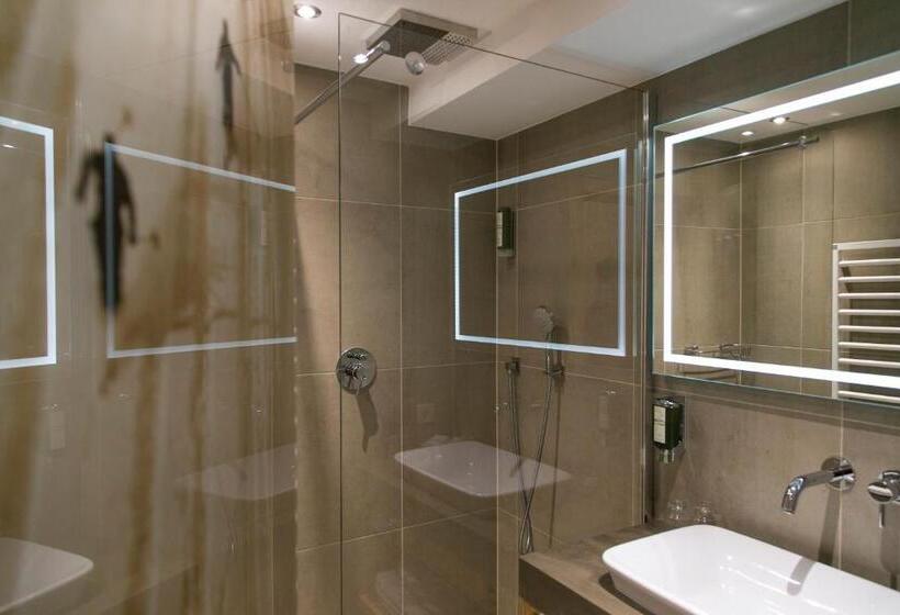 سوئیت با بالکن, Am Dorfplatz Suites  Adults Only