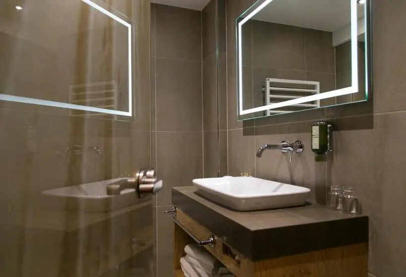 سوییت جونیور, Am Dorfplatz Suites  Adults Only