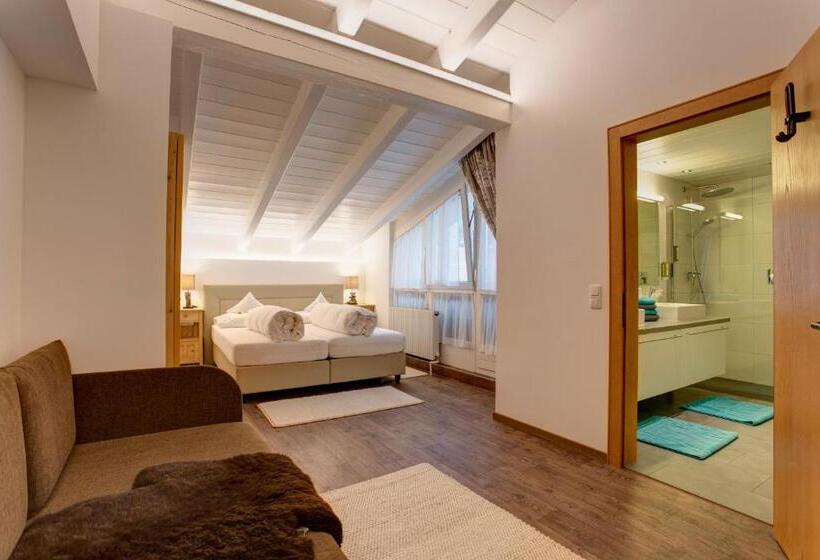 سوئیت 2 خوابه, Am Dorfplatz Suites  Adults Only