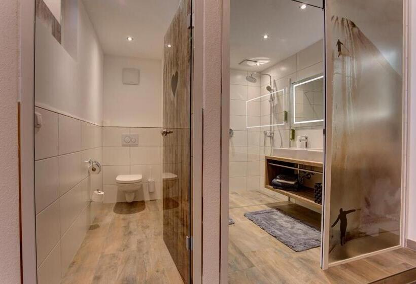 سوئیت 2 خوابه, Am Dorfplatz Suites  Adults Only