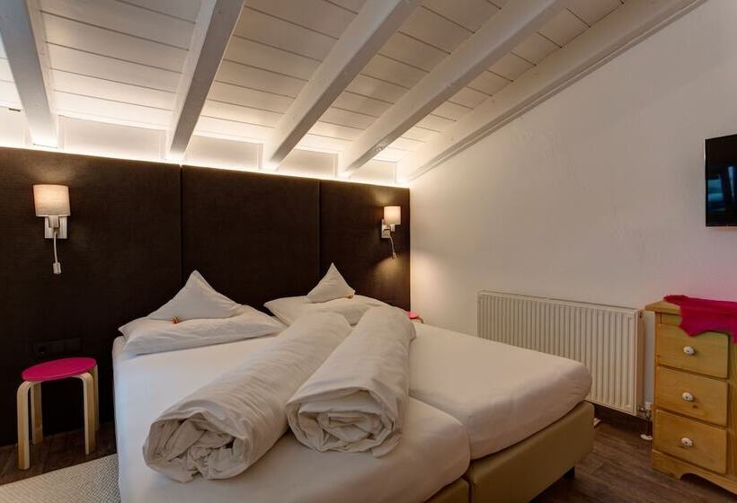 Люкс 2 Спальни, Am Dorfplatz Suites  Adults Only