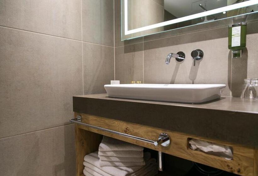 سوییت جونیور, Am Dorfplatz Suites  Adults Only