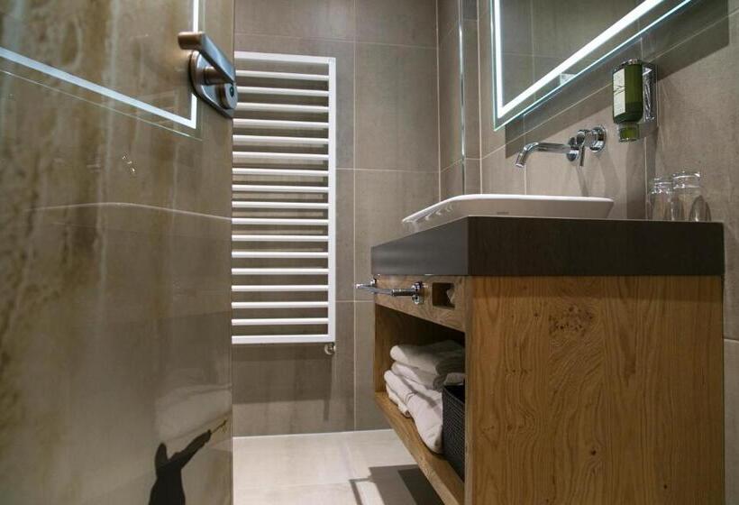 سوییت جونیور, Am Dorfplatz Suites  Adults Only