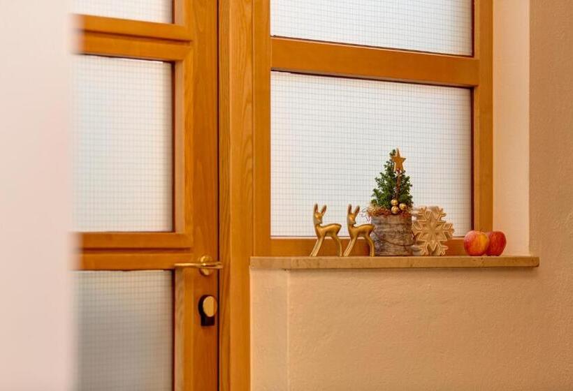 سوئیت 2 خوابه, Am Dorfplatz Suites  Adults Only