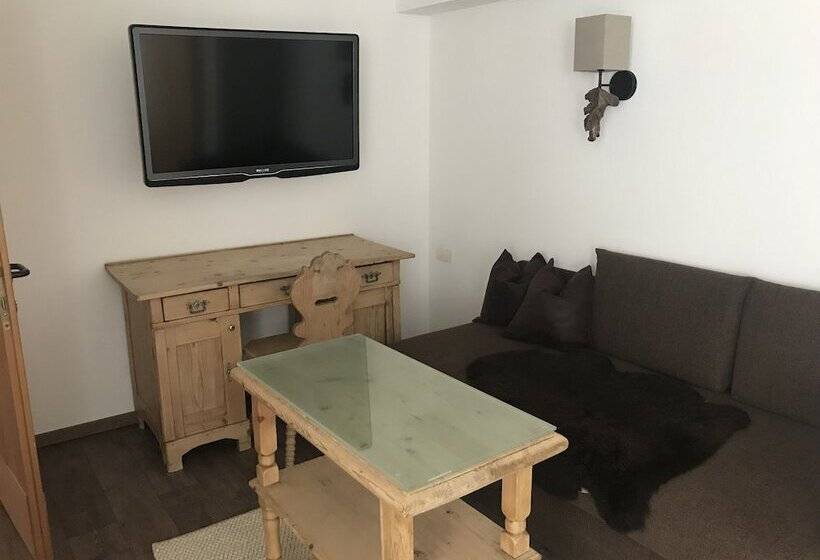 سوئیت 2 خوابه, Am Dorfplatz Suites  Adults Only