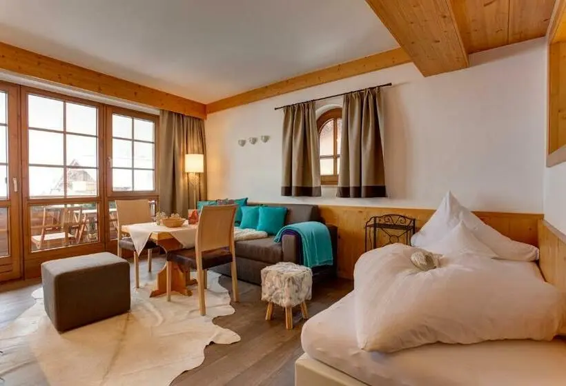 سوئیت با بالکن, Am Dorfplatz Suites  Adults Only