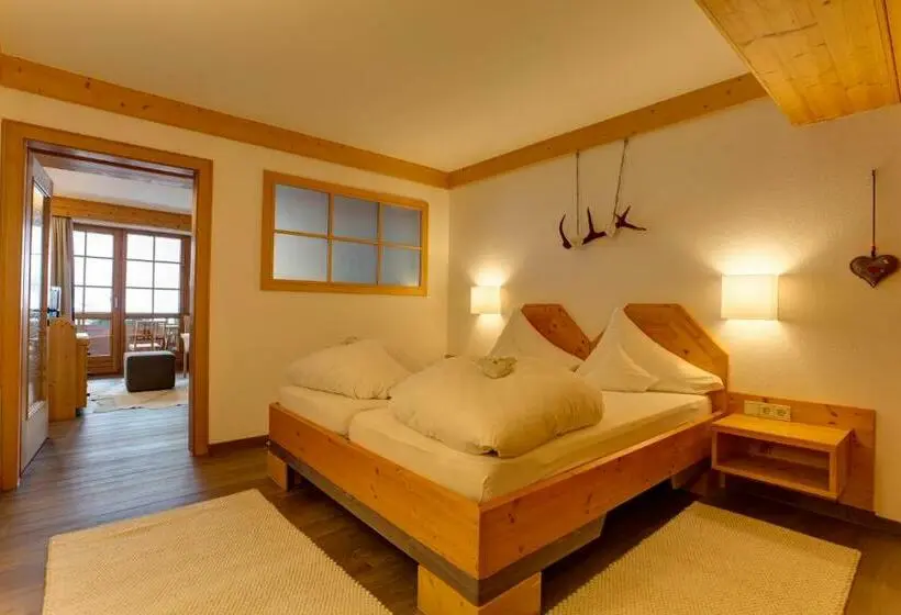 سوئیت با بالکن, Am Dorfplatz Suites  Adults Only