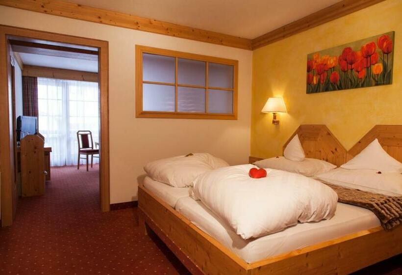 سوئیت با بالکن, Am Dorfplatz Suites  Adults Only