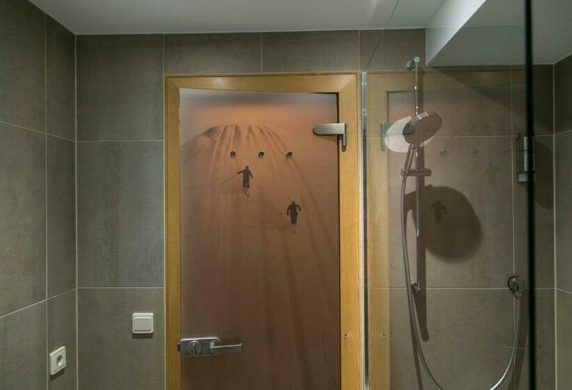 سوئیت با بالکن, Am Dorfplatz Suites  Adults Only