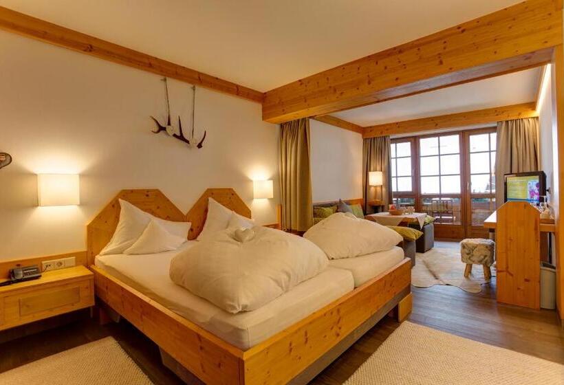 سوییت جونیور, Am Dorfplatz Suites  Adults Only