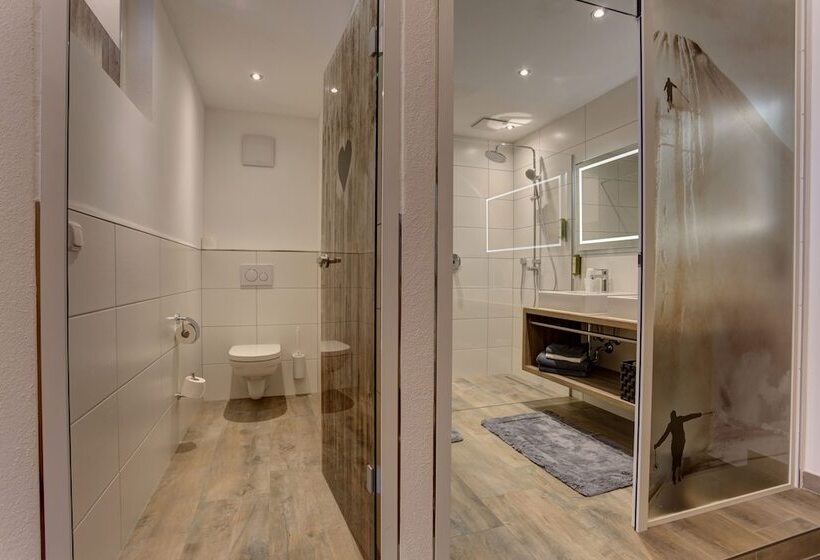 Люкс 2 Спальни, Am Dorfplatz Suites  Adults Only