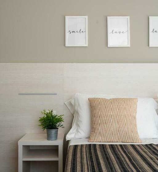 غرفة قياسية, Club