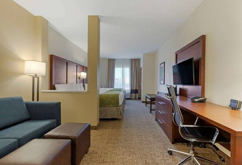 جناح, Comfort Suites Greenville South