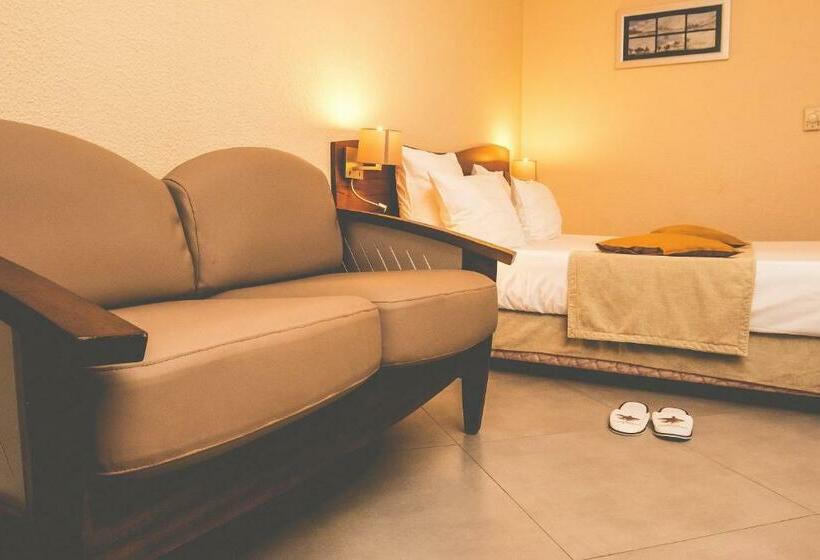 اتاق استاندارد یک نفره, Des Roches