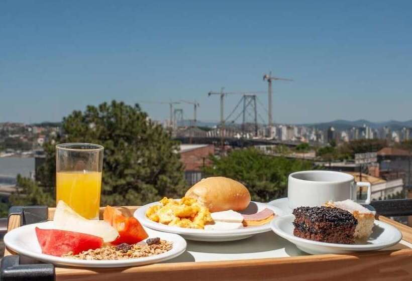 4인용 스탠다드 룸, Lumar