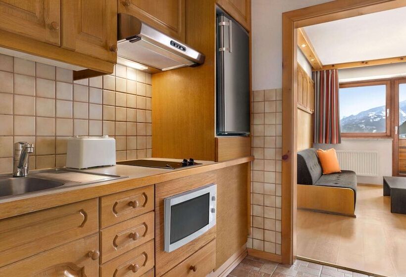 סטודיו סטנדרט עם מרפסת, Gansl Hotel & Residences Zell Am See Saalbach Leogang Smart Choice