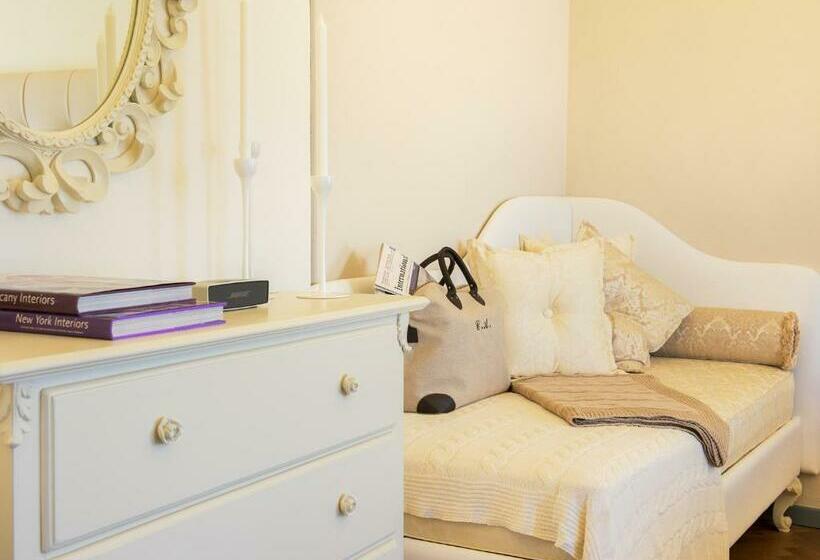 جناح جونيور ديلوكس, Relais Sassa Al Sole