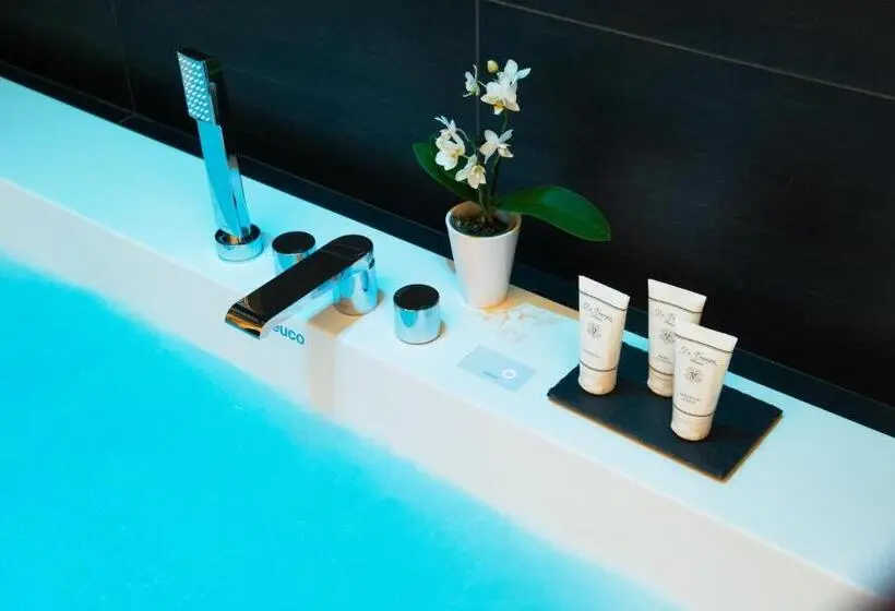 デラックススイート, Relais Sassa Al Sole