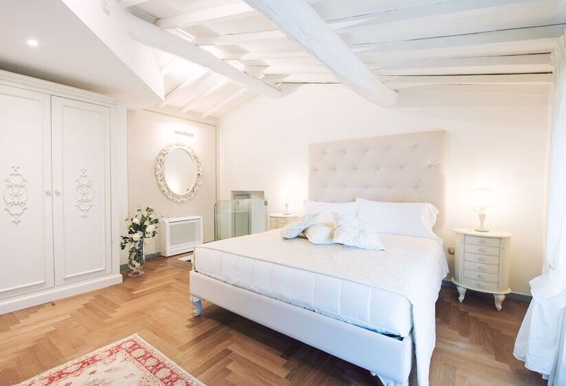 סוויטה, Relais Sassa Al Sole