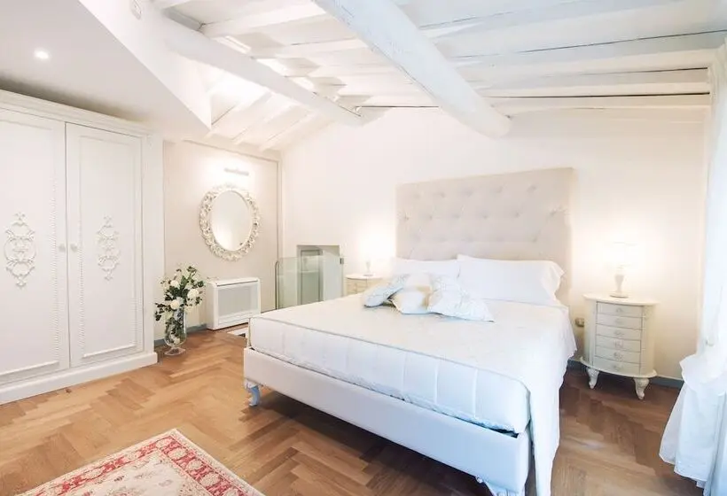 スイート, Relais Sassa Al Sole