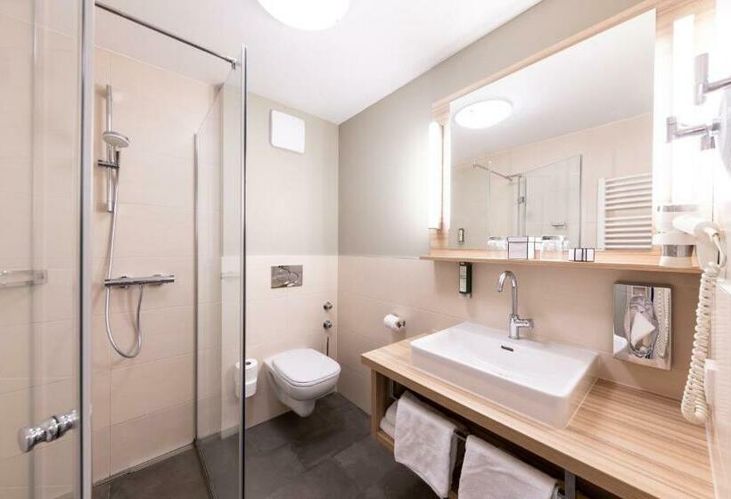 اتاق سوپریور با بالکن, Restaurant Grimmingblick