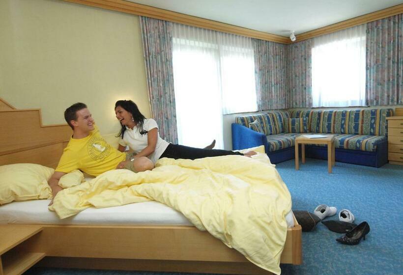 ファミリールーム, Salzburger Stubn