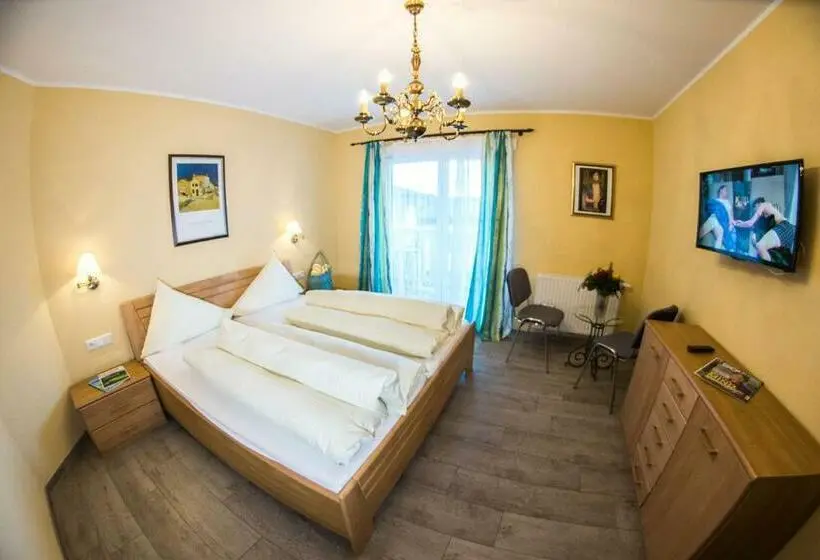 Perhehuone, Seehotel Steiner
