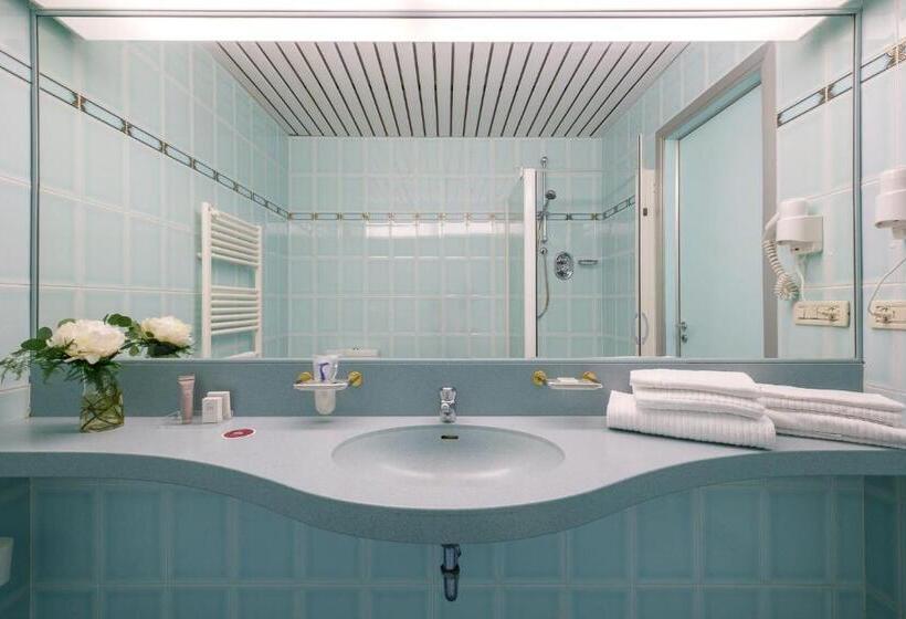 اتاق استاندارد سه نفره, Shg Hotel Bologna
