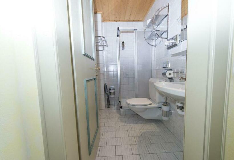 غرفة عائلية, Sonnhof