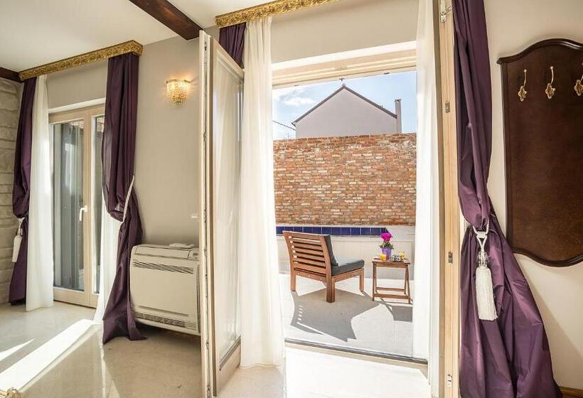 اتاق لوکس, Splendida Palace