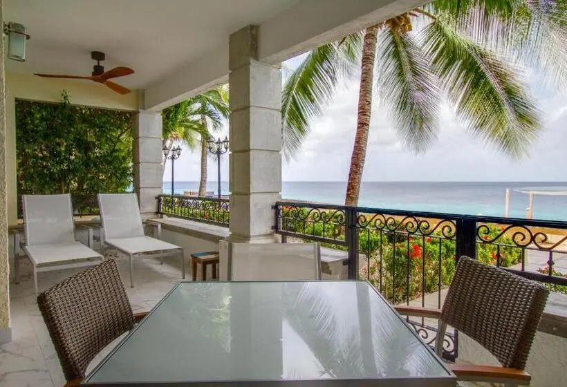 سوییت, The Bellafonte   Luxury Oceanfront