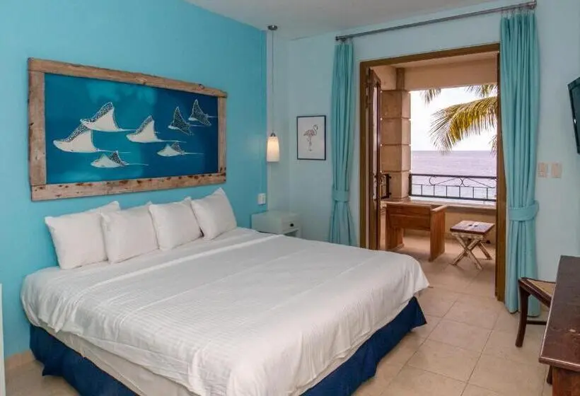 سوییت, The Bellafonte   Luxury Oceanfront