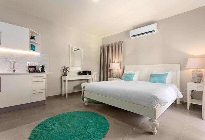 استودیوی استاندارد, The Bellafonte Luxury Oceanfront