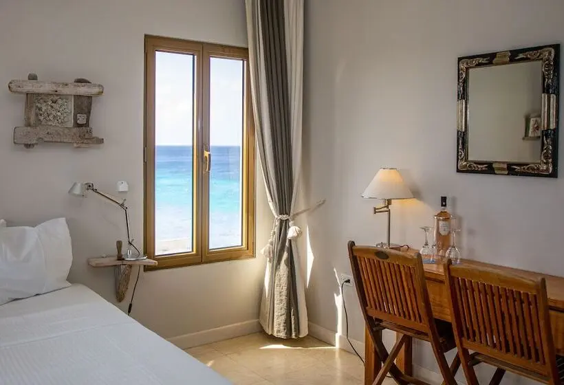 استودیوی استاندارد, The Bellafonte   Luxury Oceanfront