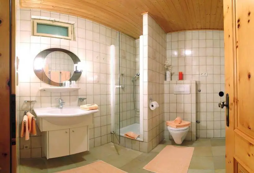 Basic-huoneisto 1 Makuuhuone, Landhotel Steindlwirt