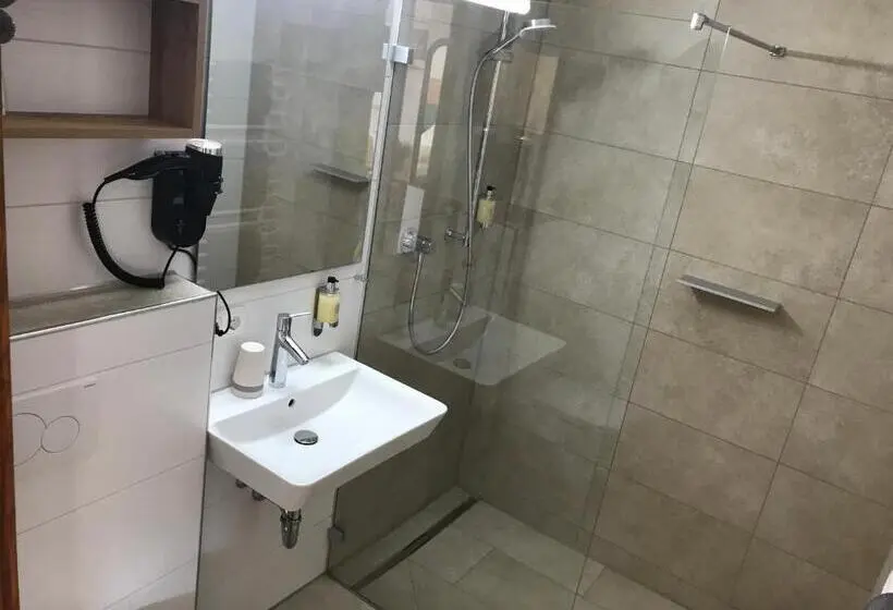 Standard Kolmen Hengen Huone, Naturparkhotel Florence