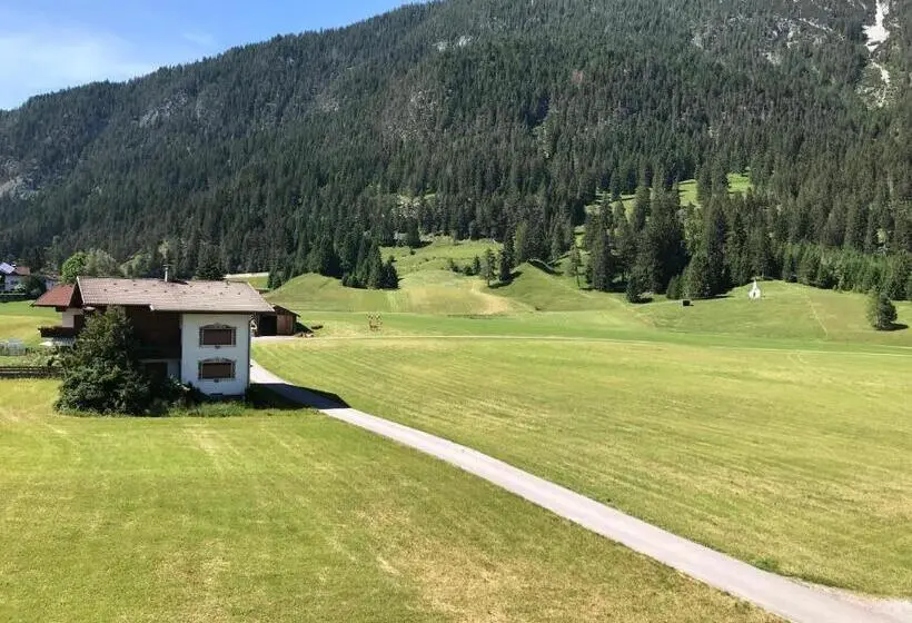 Huoneisto 1 Makuuhuone, Naturparkhotel Florence