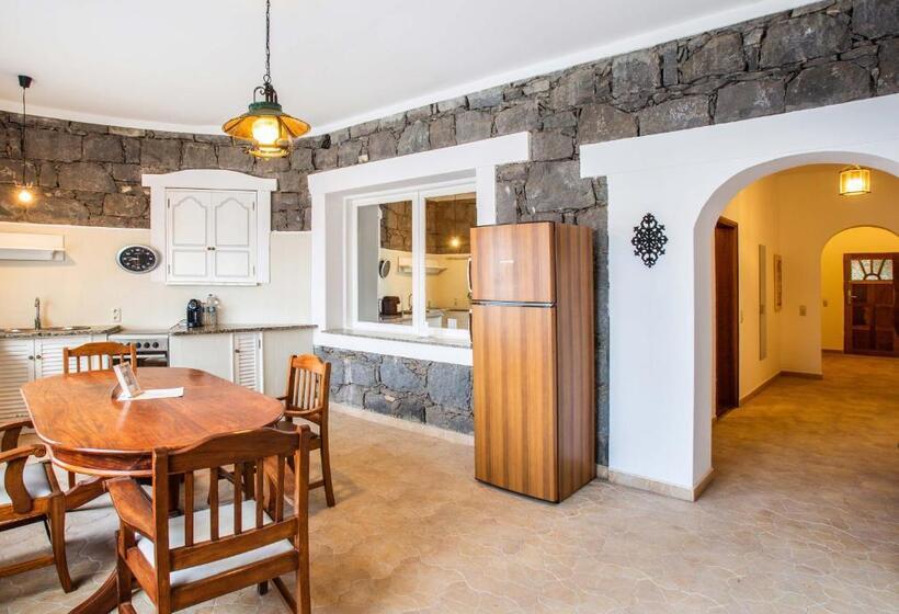 آپارتمان سوپریور 2 خوابه, King Fisher Village