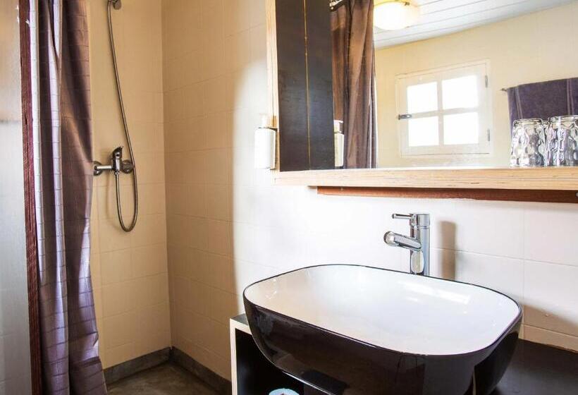 اتاق استاندارد با چشم‌انداز دریا, King Fisher Village