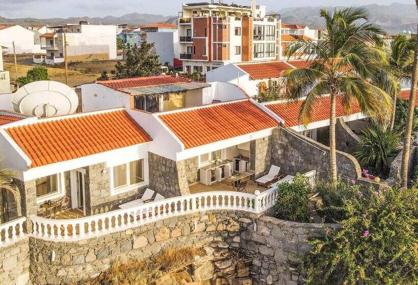 استودیوی استاندارد با چشم‌انداز دریا, King Fisher Village