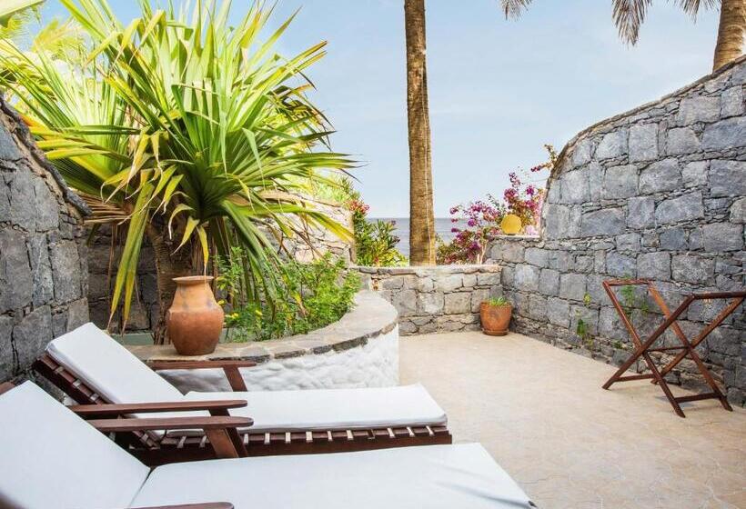 استودیوی استاندارد با چشم‌انداز دریا, King Fisher Village