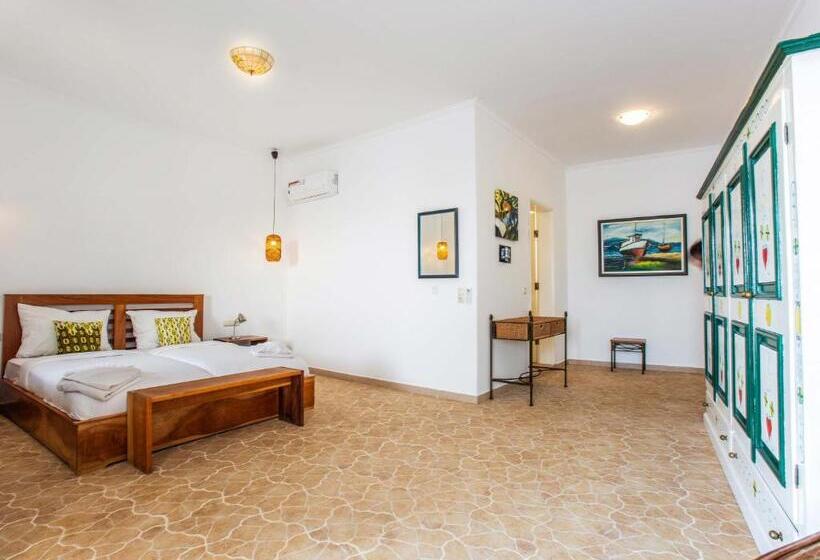 استودیوی استاندارد با چشم‌انداز دریا, King Fisher Village