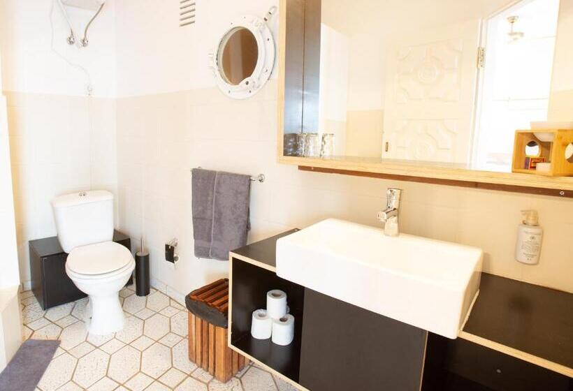 اتاق استاندارد با چشم‌انداز دریا, King Fisher Village