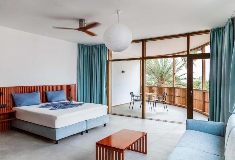 اتاق لوکس با بالکن, King Fisher Village