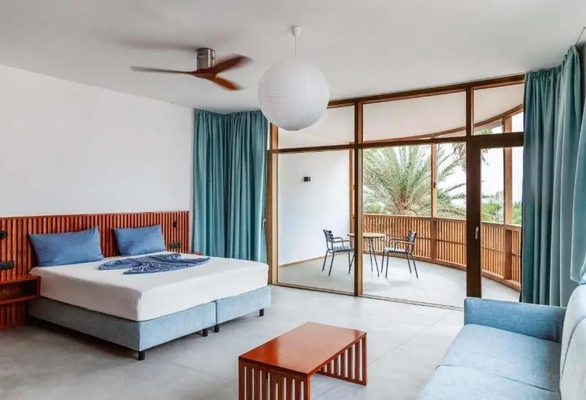اتاق لوکس با بالکن, King Fisher Village