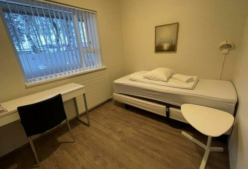اتاق استاندارد یک تخته با سرویس بهداشتی مشترک, Akureyri Hostel