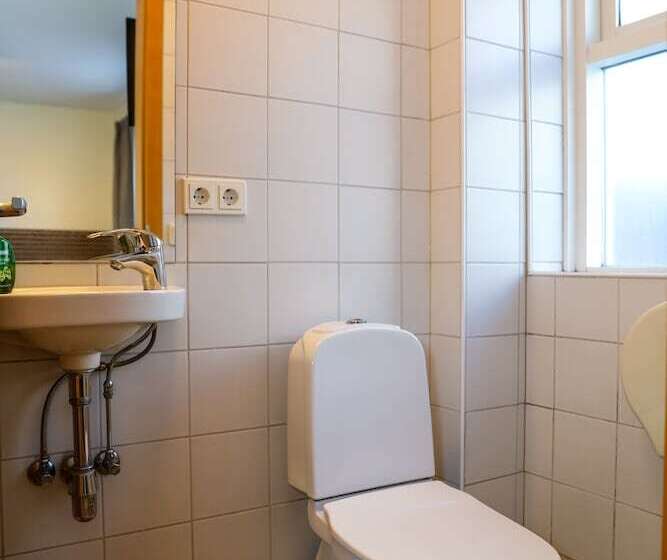 اتاق استاندارد, Akureyri Hostel